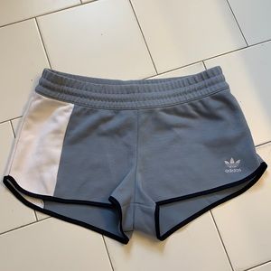 ADIDAS SWEATSHORTS